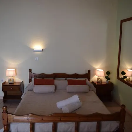 Paradise 3* Mparmpati