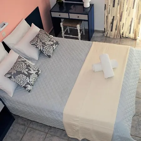 Lejlighedshotel Paradise Mparmpati