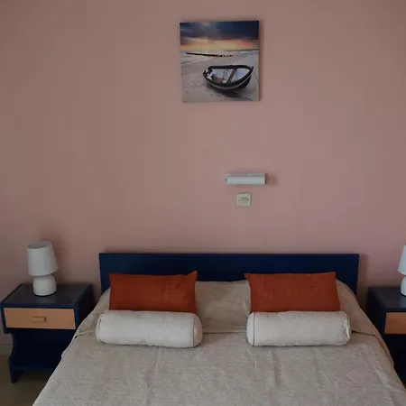 Lejlighedshotel Paradise Mparmpati